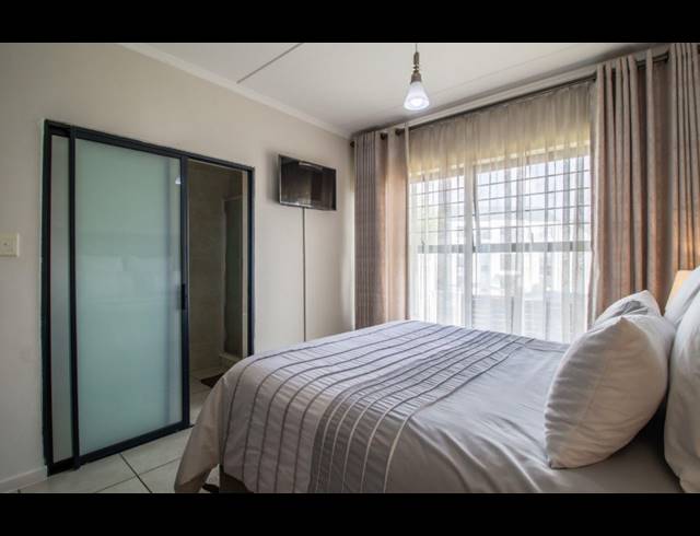 3 BEDROOM APARTMENT FOR SALE IN OAKDENE